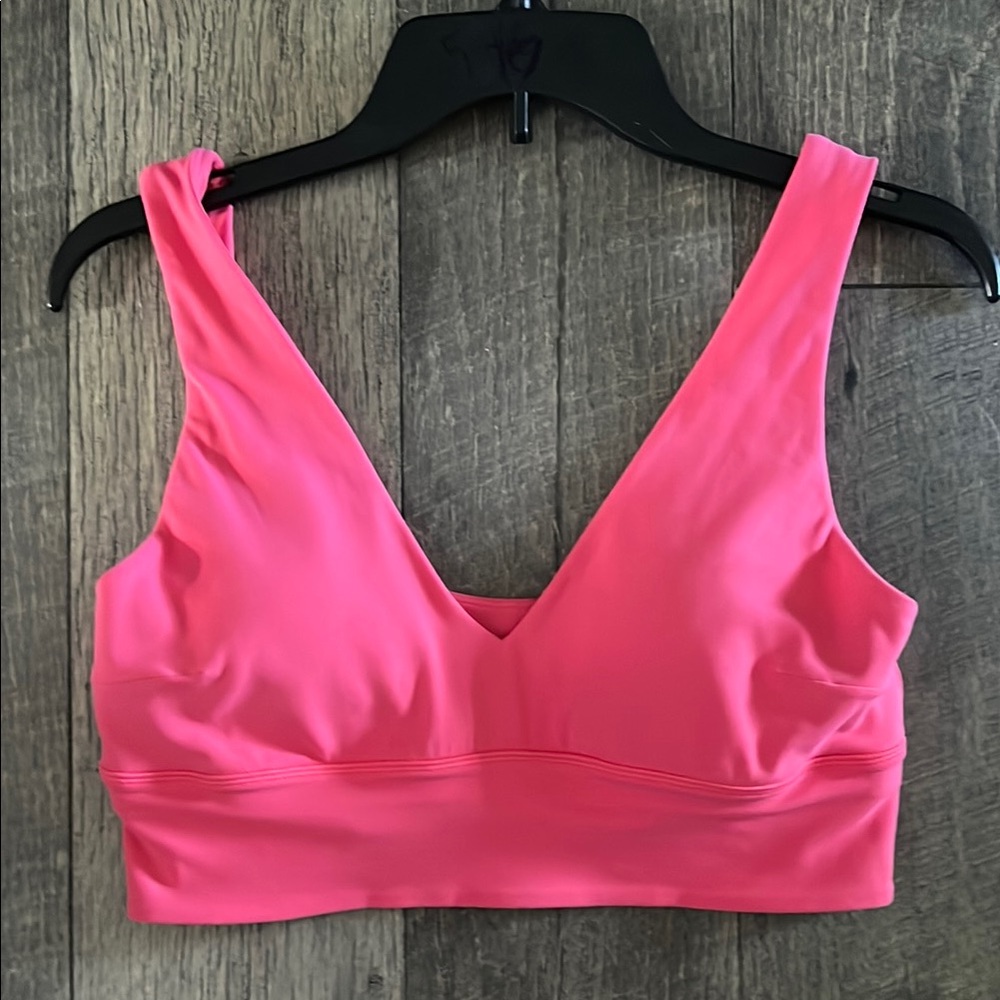 Lululemon Align V-Neck Bra *Light Support, C/D Cup
Glaze Pink - Picture 2 of 4